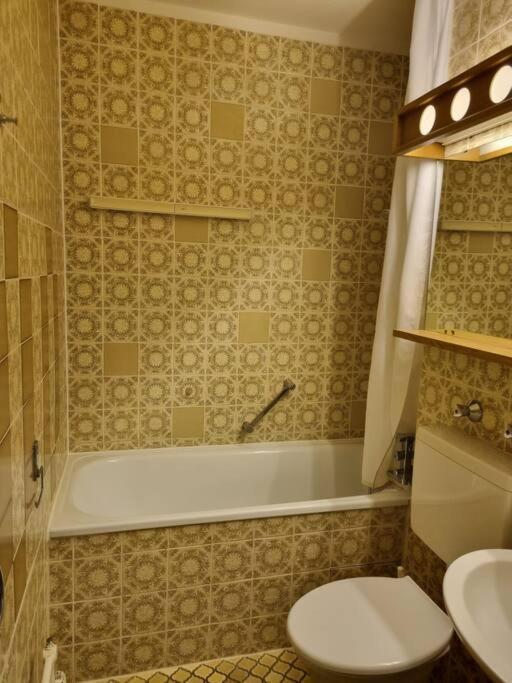 B603, Bezauberndes Appartement Lahnstein Bagian luar foto